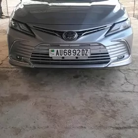 Toyota Camry 2020