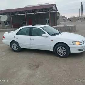 Toyota Camry 2001