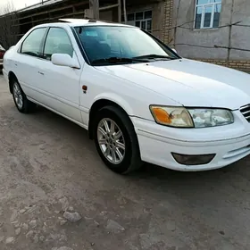 Toyota Camry 2000
