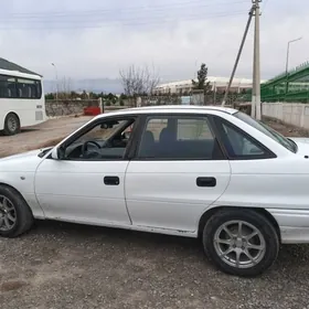 Opel Astra 1996