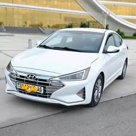 Hyundai Elantra 2020