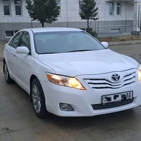 Toyota Camry 2010