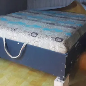 диван, кровать, стенка