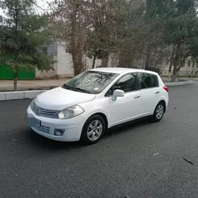 Nissan Versa 2010