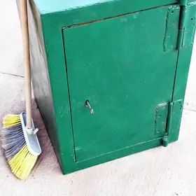 Seýf. Металлический сейф