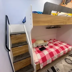 кровать 2этажа