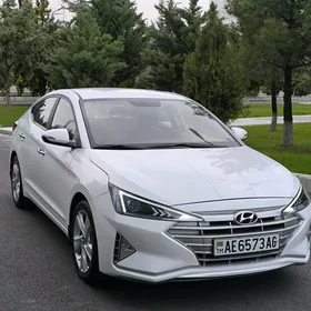 Hyundai Elantra 2019