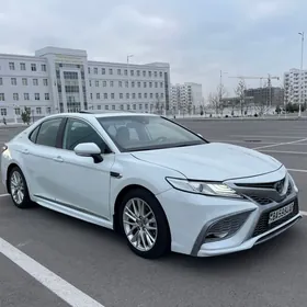 Toyota Camry 2022