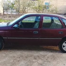 Opel Vectra 1990