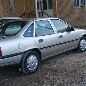 Opel Vectra 1990