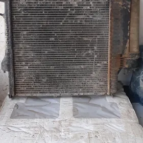 радиятор бмв