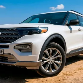 Ford Explorer 2023