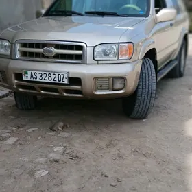 Nissan Pathfinder 2001