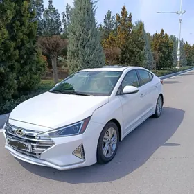 Hyundai Elantra 2020