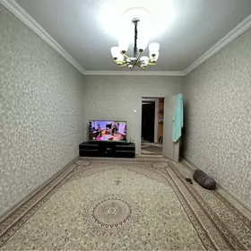 Мир 6 3 комн. 2 эт.