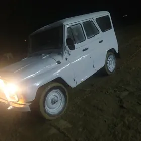 UAZ 469 2000