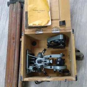 Теодолит  Teodolit