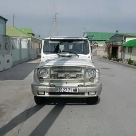 UAZ 469 2005
