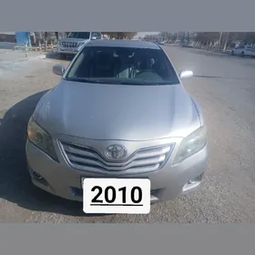 Toyota Camry 2010