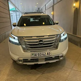 Nissan Pathfinder 2022