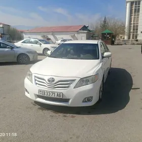 Toyota Camry 2010