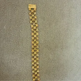 gyzyl beaslet yerewan