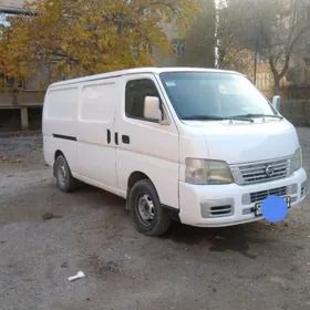 Nissan Urvan 2006