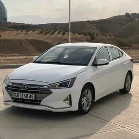 Hyundai Elantra 2020