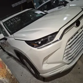 Toyota Grand Highlander 2024