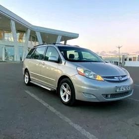 Toyota Sienna 2006