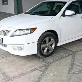 Toyota Camry 2011