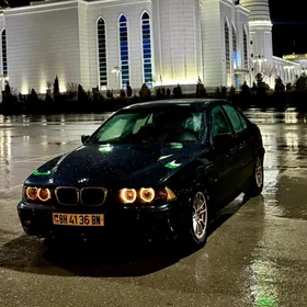 BMW E39 2000