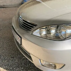 Toyota Camry 2004