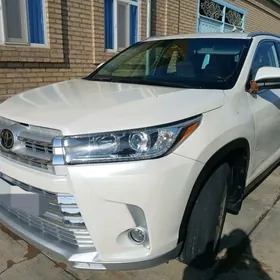 Toyota Highlander 2019