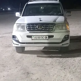 Toyota Land Cruiser 2001