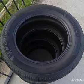 Michelin teker 235/60/17