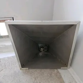 вытяжка с мотором