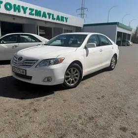 Toyota Camry 2011