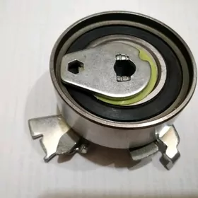 натяжитель ремня