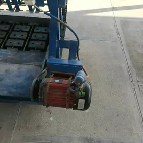 Beton kerpiç stanok