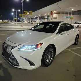 Lexus ES 350 2019