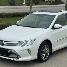 Toyota Camry 2015