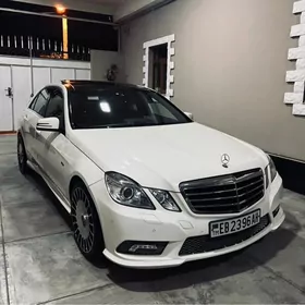 Mercedes-Benz E350 2011
