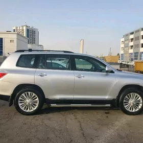 Toyota Highlander 2011