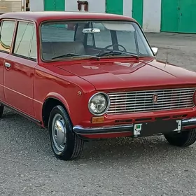 Lada 2104 1985