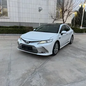 Toyota Camry 2022