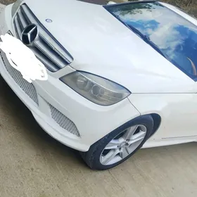 Mercedes-Benz C300 2010