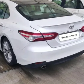 Toyota Camry 2018