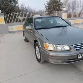 Toyota Camry 1999
