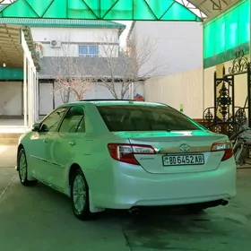 Toyota Camry 2012